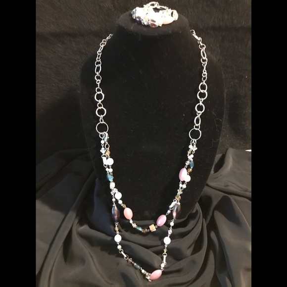 Silver necklace with matching bracelet - Picture 2 of 3